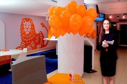 azafata de donglobo para ING