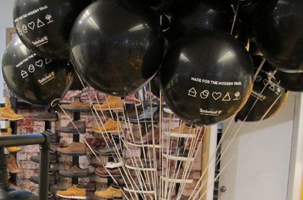 globos personalizados timberland